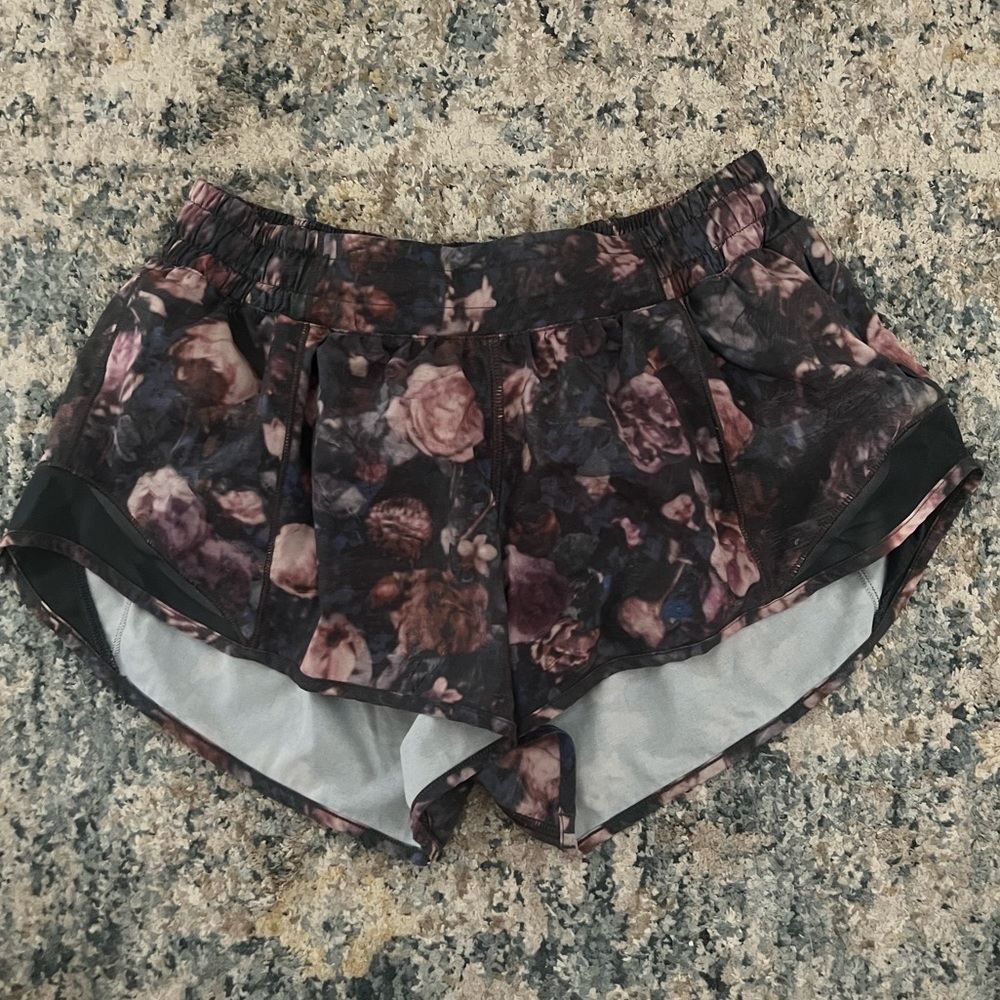 Lulu lemon floral print “hotty hot low rise lined short” 2.5” inseam